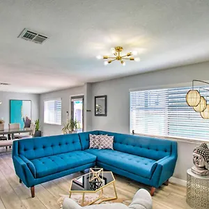  Holiday home Charming With Patio About 3 Miles To Dtwn! United States