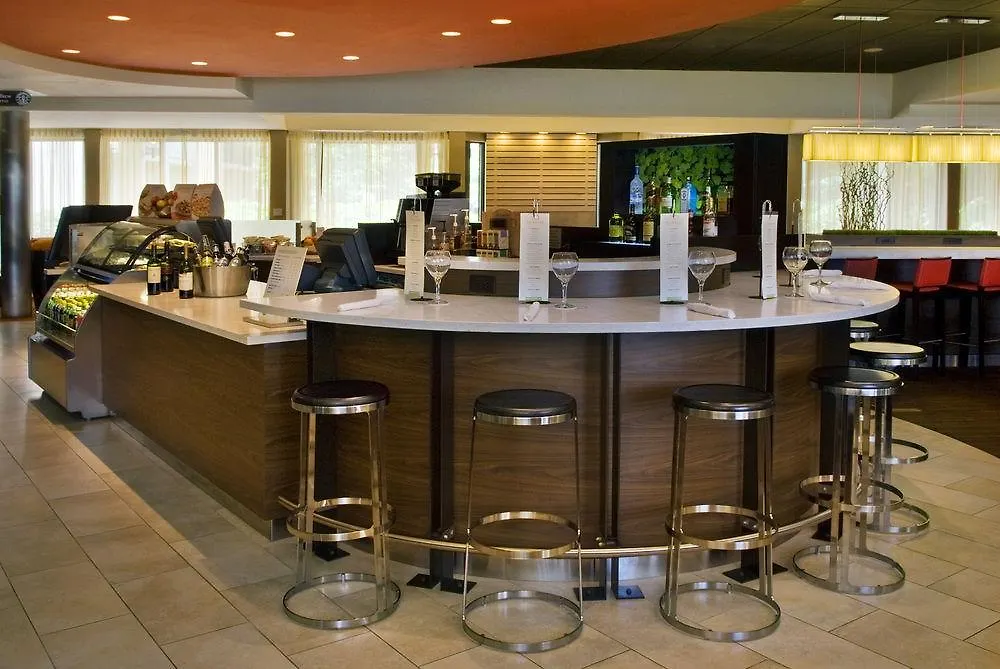 Hotel Courtyard Newark Liberty International Airport