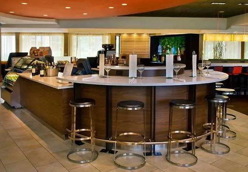 Hotel Courtyard Newark Liberty International Airport