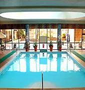 ***  Hotel Courtyard Newark Liberty International Airport USA